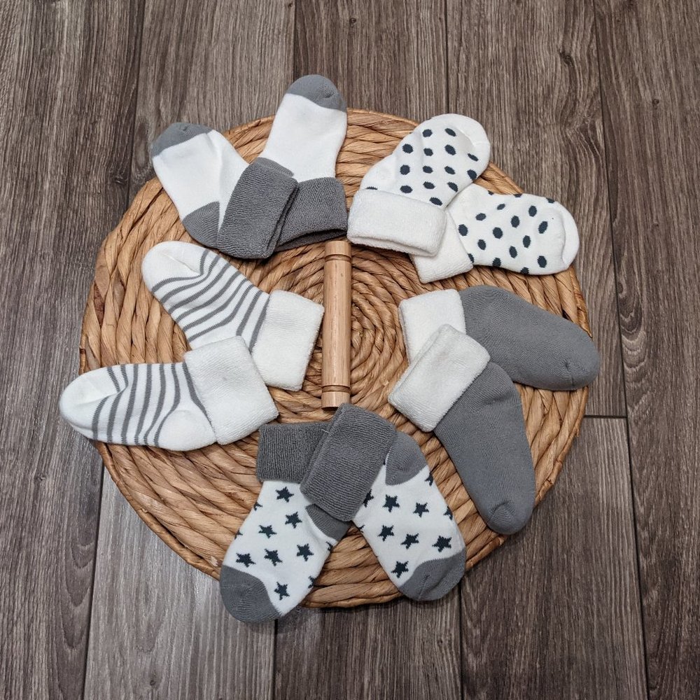 [KIDS 2/$20] NWT Baby (6-12M / 12-24M) - 5prs. Socks - Grey/White